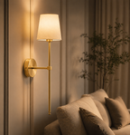 Goldén | Dimbar vegglampe i slankt design