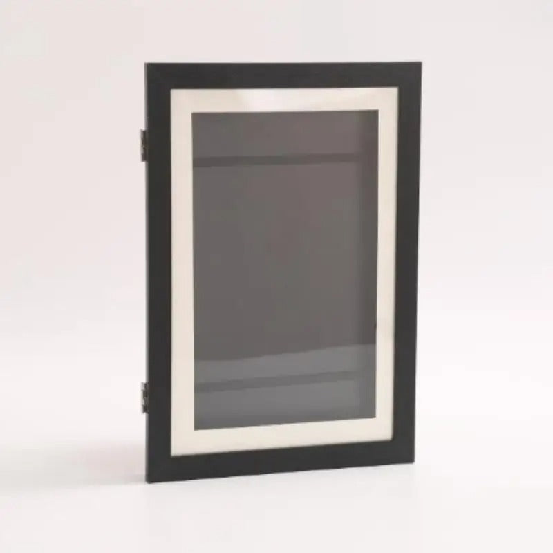 A4-ramme for barnetegninger med magnetisk front